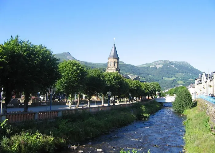 Appartement T3 Centre Avec Balcon Et Un Petit Chien Accepté - Fr-1-608-119 La Bourboule